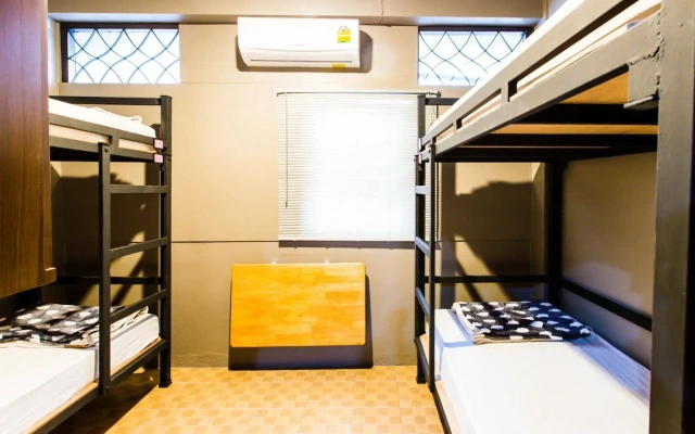 Hits Hostel