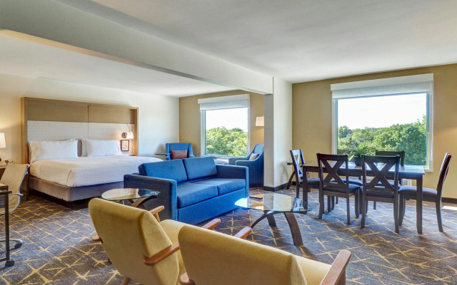 Holiday Inn Piscataway Somerset by IHG