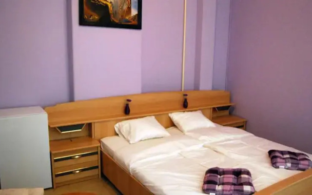 Discover Budapest Guest House