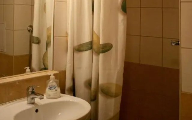 Margaret Bridge Studio Apartment