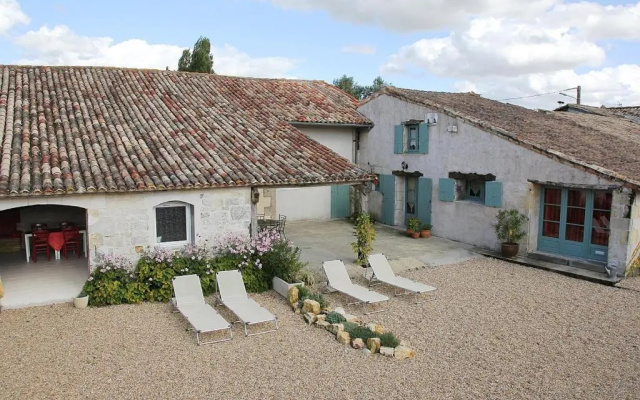 Gite Guillot - hameau calme 8km de Jonzac