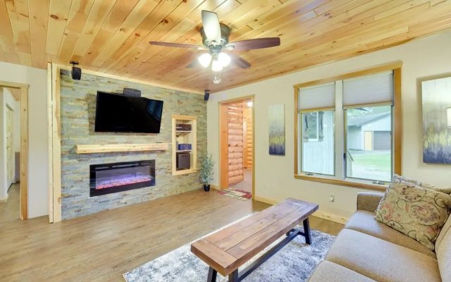 Cozy Cable Cabin Rental - Pet Friendly!