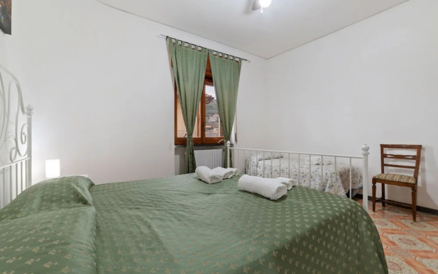 Attractive Apartment in Pimonte With Balcony