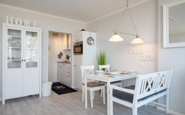 Str/106 - Strandallee 124 - Seeblick