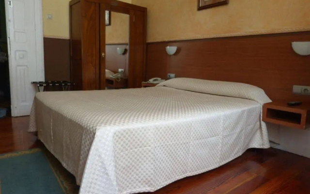 Hotel Aguila