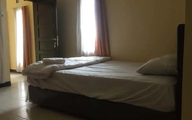 Hotel O Pondok Ripuji