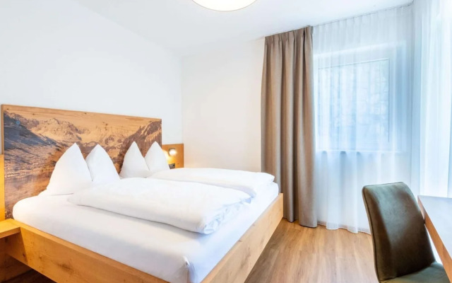 Beautiful Flat in Hart With Fitness Room