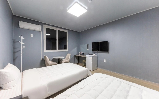 Yeosu Rivera Hotel