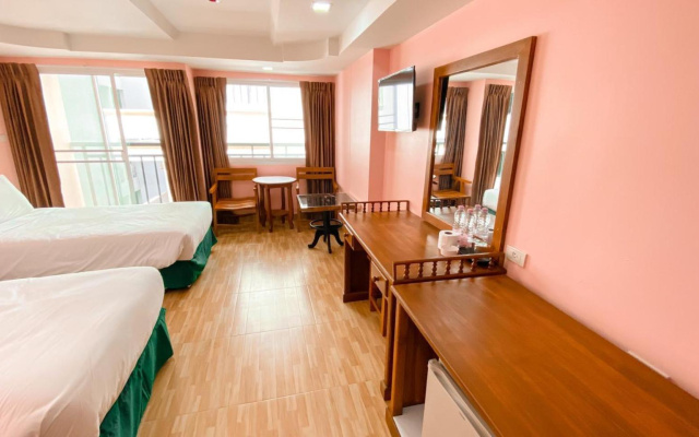 A.A. Pattaya Golden Beach Hotel