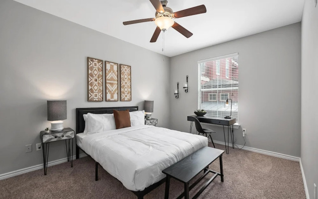 Uptown Dallas Apartments