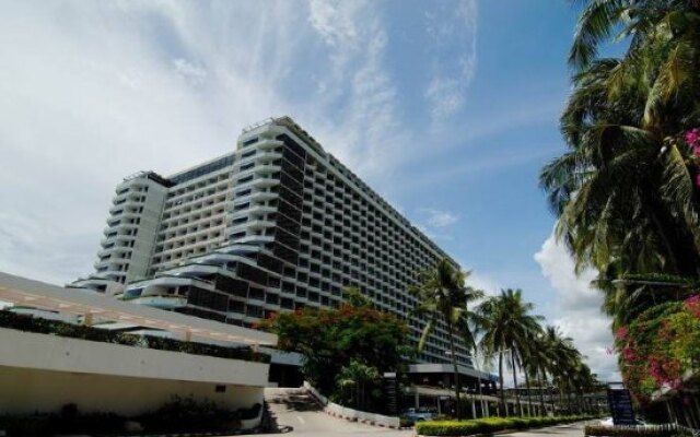 Отель Ambassador City Jomtien Pattaya (Marina Tower Wing) вид на фасад