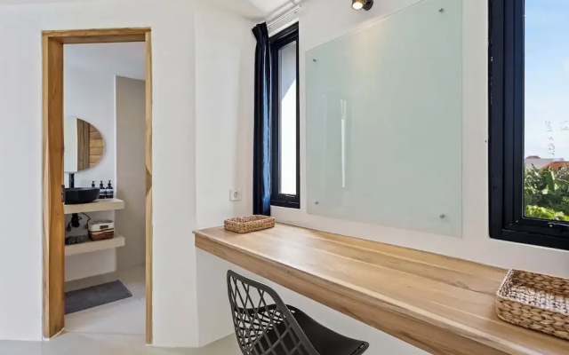 White Residence - Art & Boutique Suites