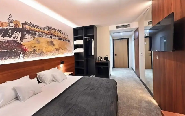 Tvrdjava Rooms - Novi Sad
