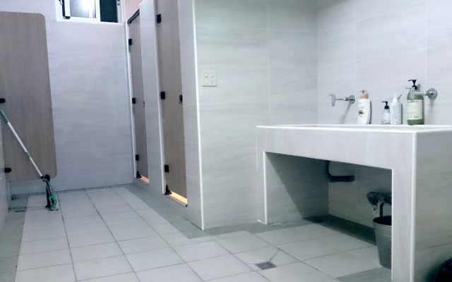 Jin Lon Hotel