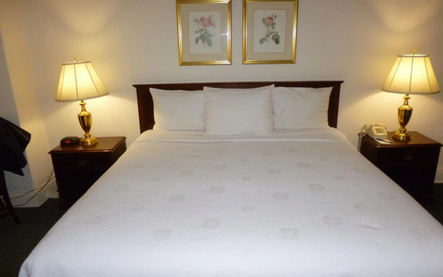 Salisbury Hotel