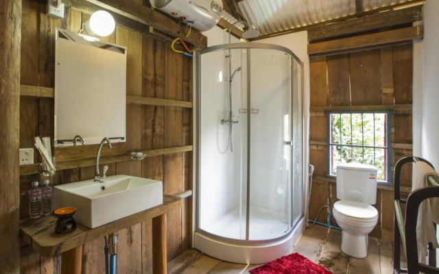 Champa Lodge