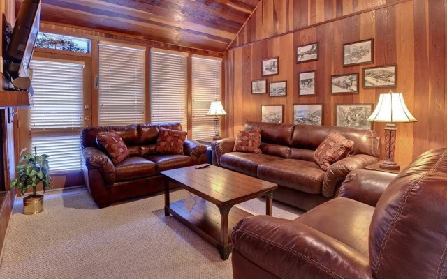Pay Day Condominiums