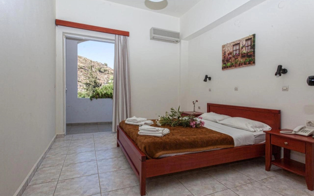 Ammoudi Beach Apartments
