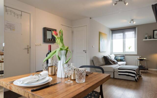 Отель Nieuwezijds Apartments Нидерланды, Амстердам - отзывы, цены и фото номеров - забронировать отель Nieuwezijds Apartments онлайн комната для гостей