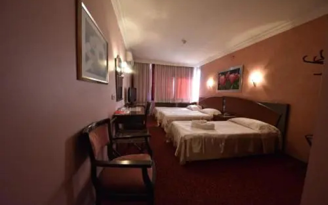 Otel Kaya