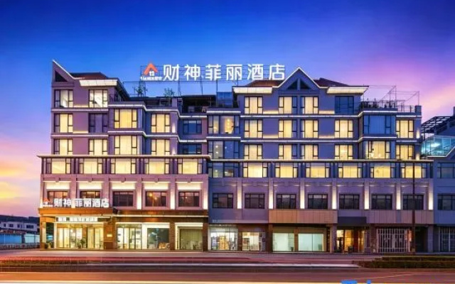 The Fili Hotel, God of Wealth