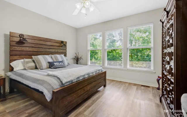 Relaxing BV Home near Golfing, Hiking, & Lakes