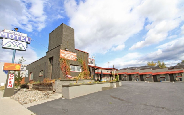 Selkirk Motel