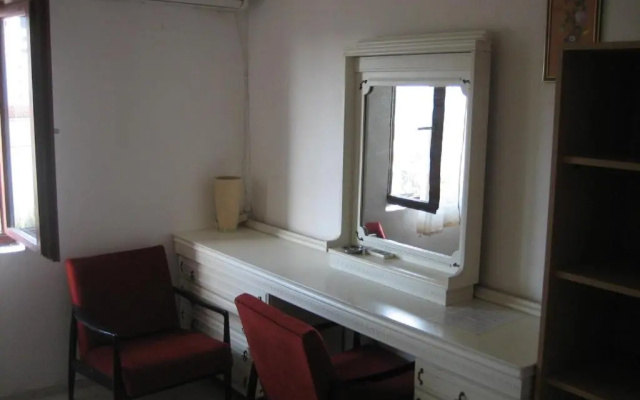 Mitko Apartments