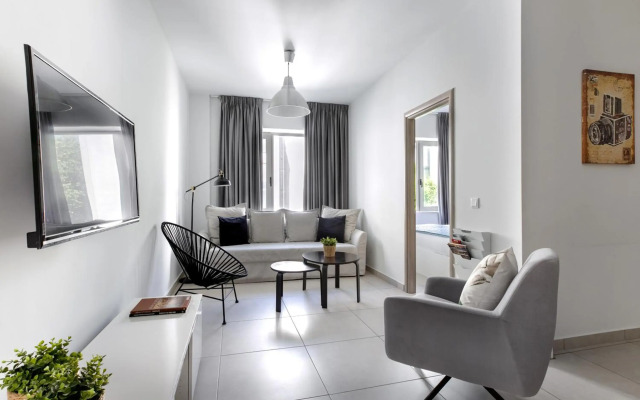 Supreme B2 Apartment in Syntagma