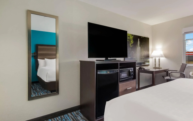 Clarion Pointe Harrodsburg-Danville