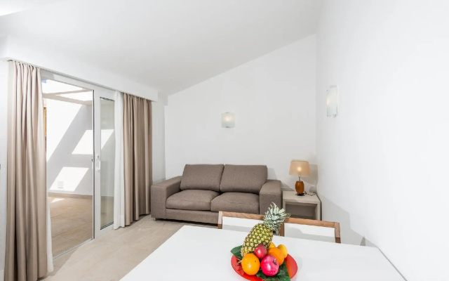 Apartamentos Menorcamar