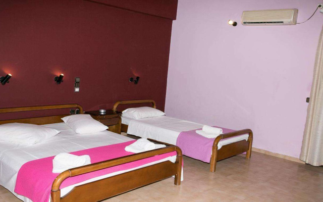 Petania Hotel & Apartments