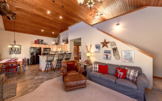 Wintergreen Chalet