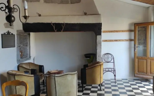 maison pierre et voute au c ur du village