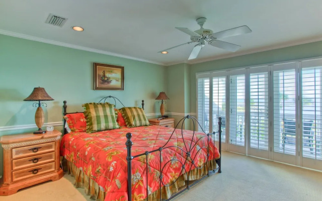1118 Beachview Drive by Hodnett Cooper