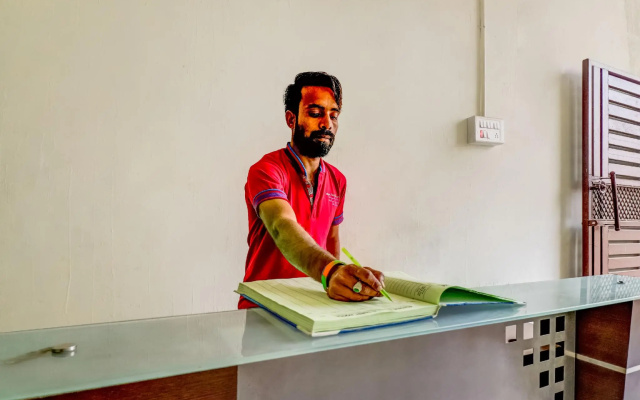 OYO 76423 Ashoka Hotel And Guest House