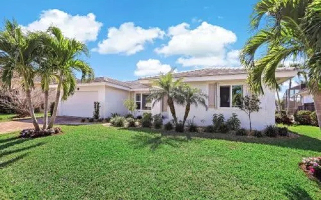 365 Henderson Court