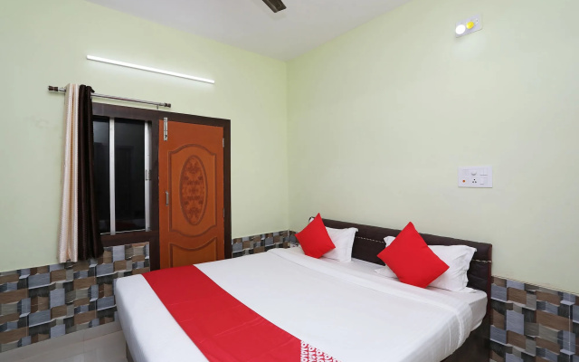 OYO 18417 Sri Hari Guest House
