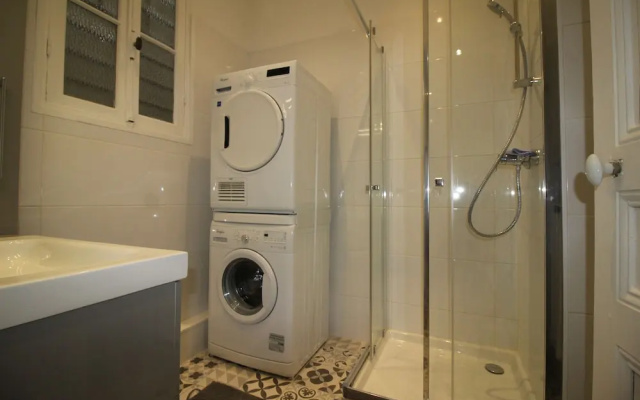 Nice Booking Clemenceau