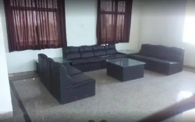 Hotel Aditya Palace