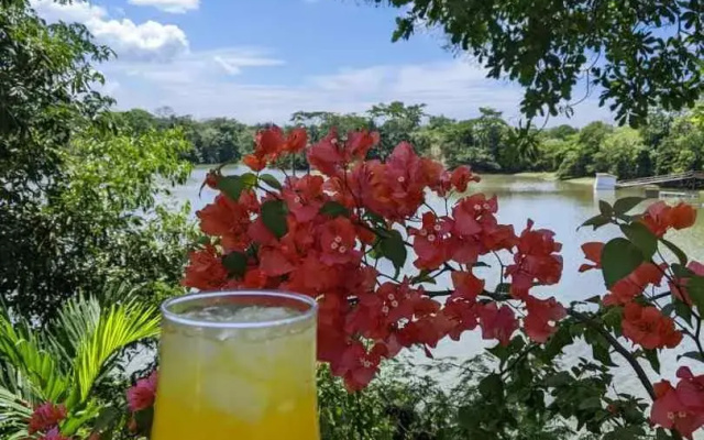 Hotel Laguna Rosa