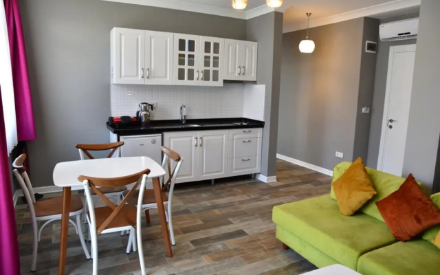 Zeytin Arası Apart Otel