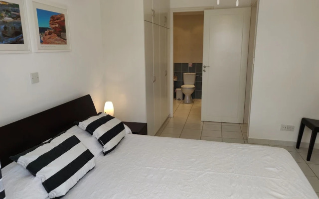 Cyprus-2 Beds Ensuite, Pool, Patios, Wifi, Parking