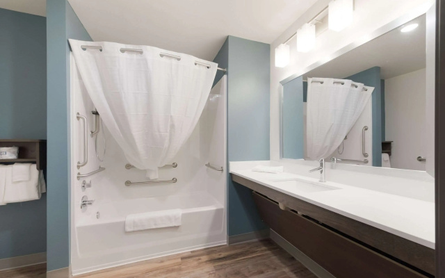 Woodspring Suites Philadelphia Northeast