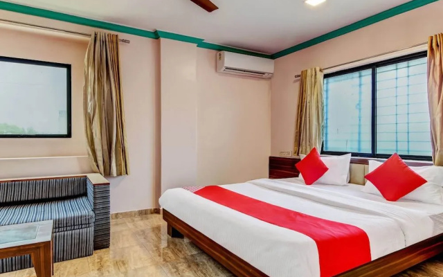 OYO 40635 Hotel Shloka
