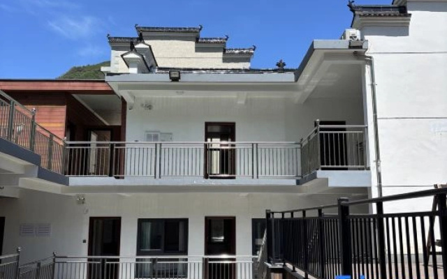 Jing County Laobao Inn