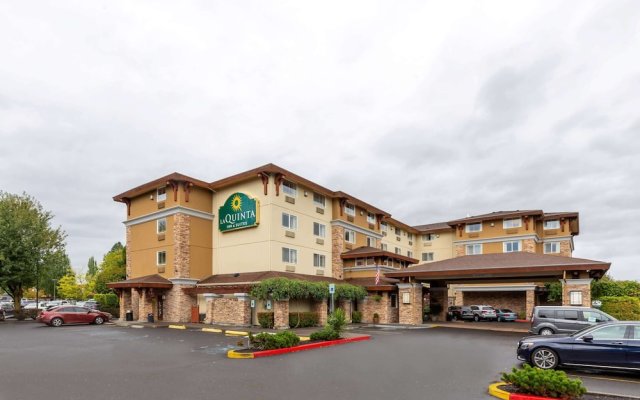 La Quinta Inn & Suites by Wyndham Vancouver in Fairview, United States of America from 145$, photos, reviews - zenhotels.com hotel front