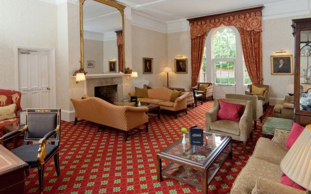 Flitwick Manor