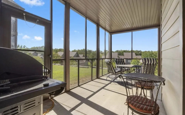 Bounty of Birdie Lane - Golf Courses, Playgrounds & Pool