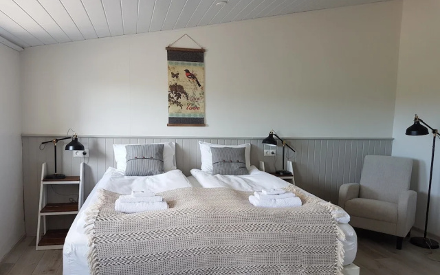 Grásteinn Guesthouse